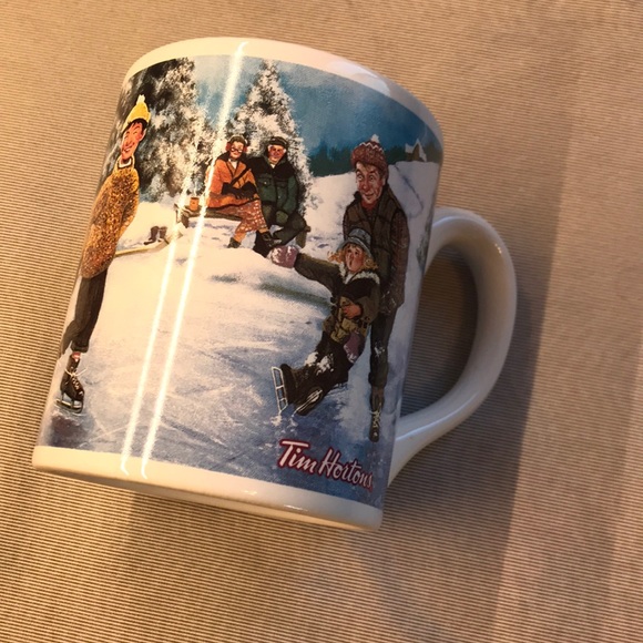 Tim Hortons Skating Pond Mug 003 Hockey Winter Canada - Picture 1 of 5